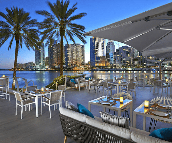 viajar seguro y cómodo en Florida - Recomendaciones de Restaurantes y Lugares para Visitar